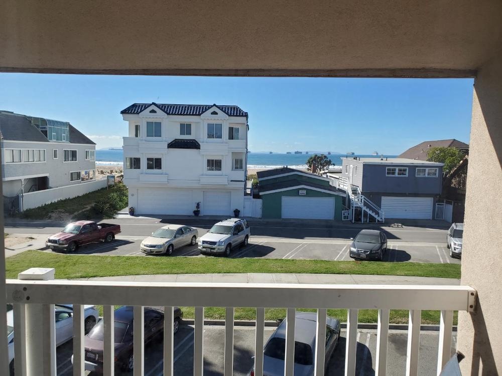 Ocean Surf Inn & Suites